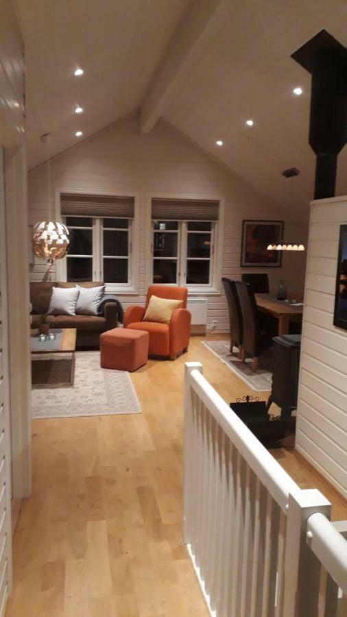 Svinoya, Hyggelig Leilighet Svolvaer Luaran gambar